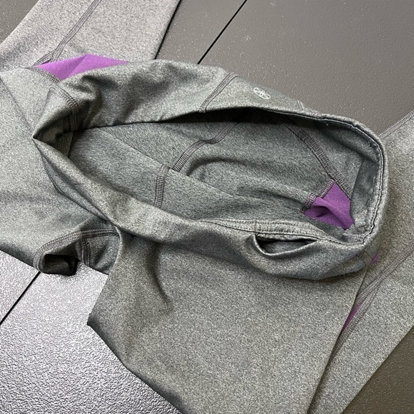 Gaiam gray capri with purple side lines - Picture 5 of 5